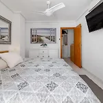 Penthouse Duplex-torrevieja, Close To The * Торевьиа