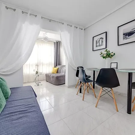 Penthouse Duplex-torrevieja, Close To The Апартаменты Торевьиа