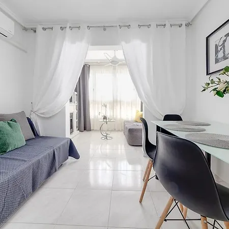 Διαμέρισμα Penthouse Duplex-torrevieja, Close To The Τορεβιέχα