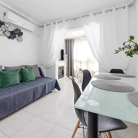 Penthouse Duplex-torrevieja, Close To The Apartment