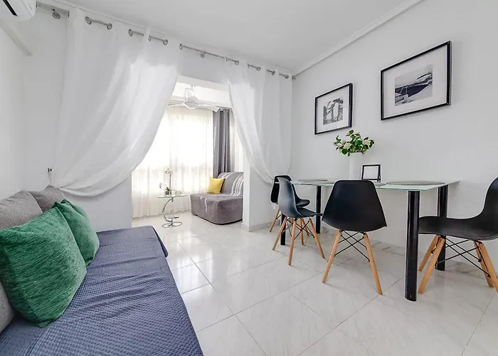 Penthouse Duplex-torrevieja, Close To The Apartment Torrevieja