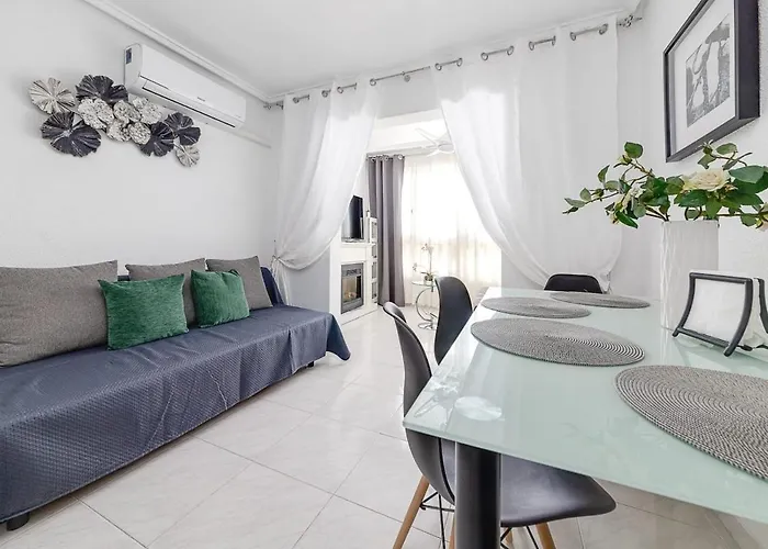 Penthouse Duplex-torrevieja, Close To The Apartment